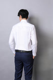 Sơ mi trắng ngực xanh